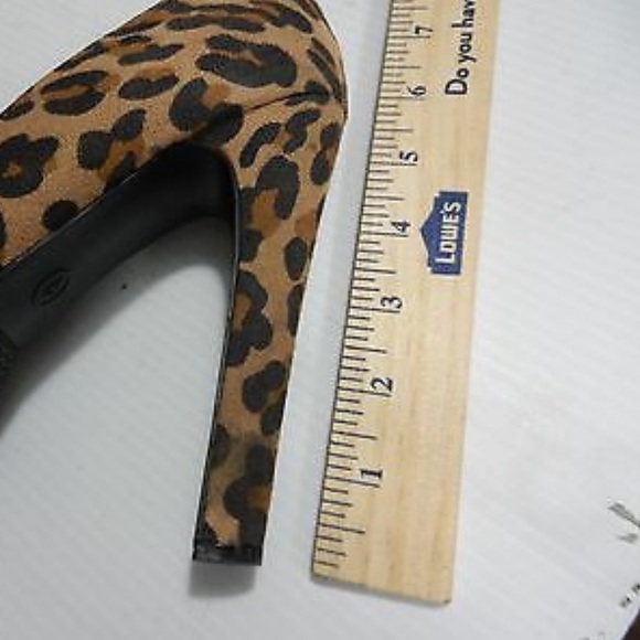 Leopard Platform High Heels - Picture 5 of 7
